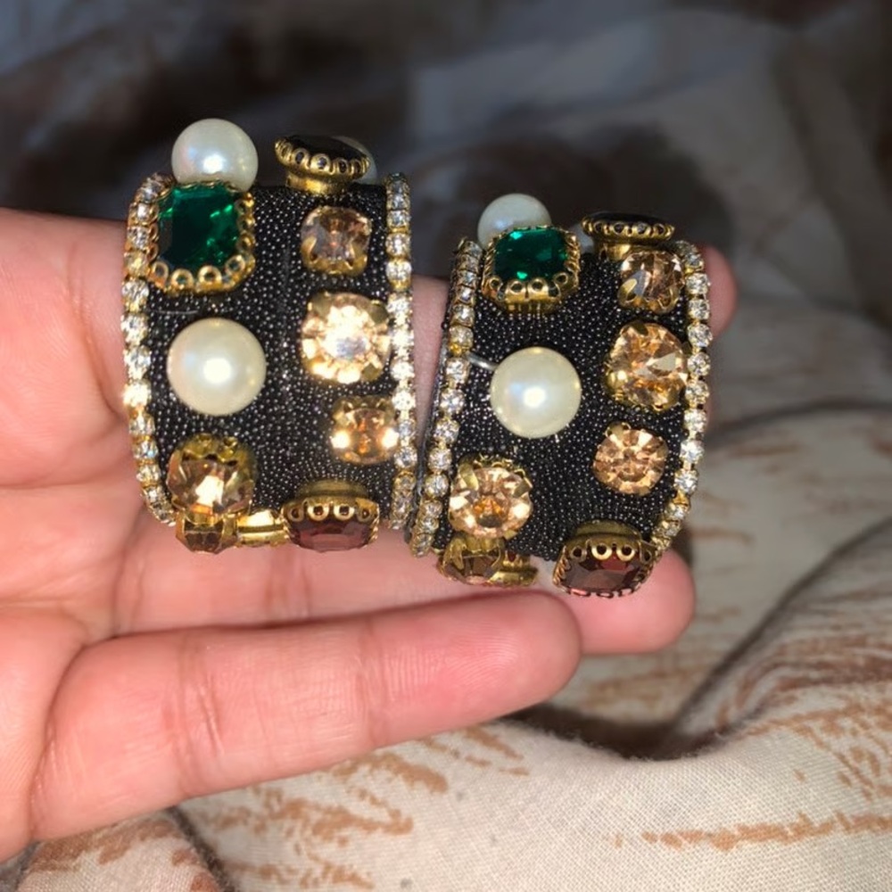 Black Gold Cuff Pearls and Emerald Crystals Luxurious Statement - Picture 7 of 7